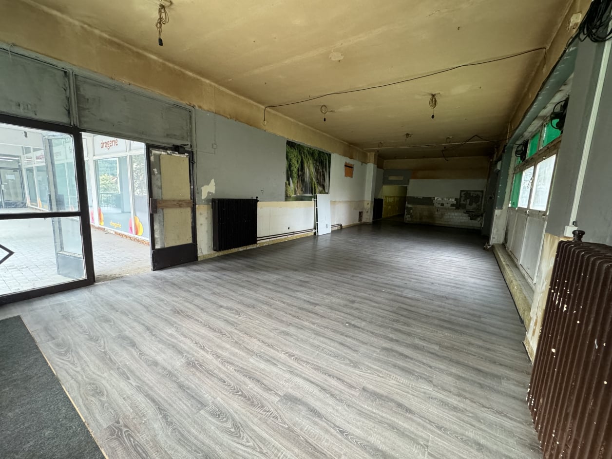 Pronájem prostoru v Obchodním domě Sázava